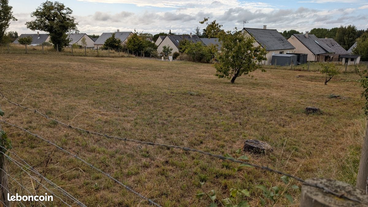 Terrain à Lignières-de-Touraine, France No. 324946