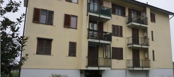 3 rooms Apartment in Villanterio, Italy No. 196845 3