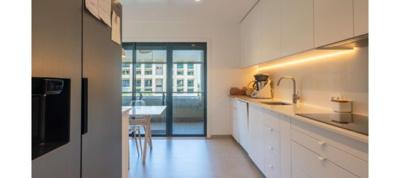 3 bedrooms Apartment in Lisbon, Portugal No. 123063 7