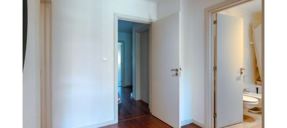 3 bedrooms Apartment in Lisbon, Portugal No. 123063 13