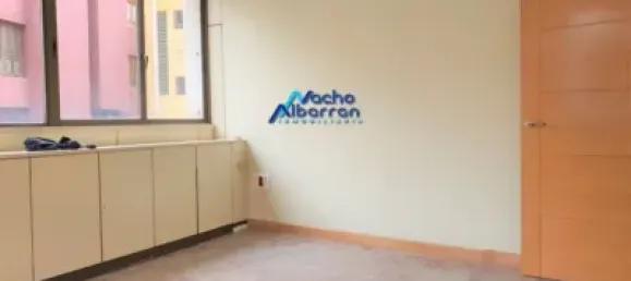 Bureau à Badajoz, Spain 200m² No. 156037 7