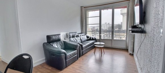 3 bedrooms Apartment in Montreuil, France No. 137546 2