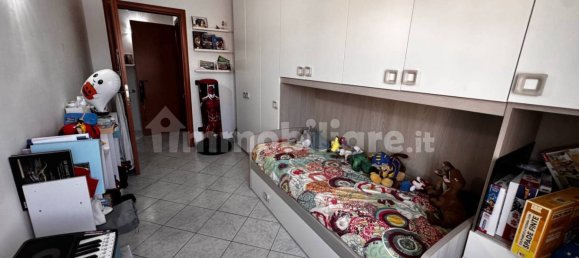 Apartamento de 2 dormitorios en Vercelli, Italy No. 343190 4