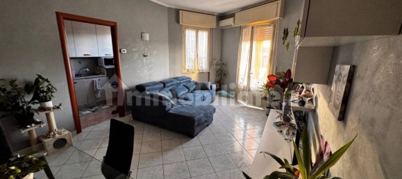 Apartamento de 2 dormitorios en Vercelli, Italy No. 343190 5