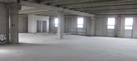 Gebäude in Abbiategrasso, Italy 2600m², Nr. 188085 9