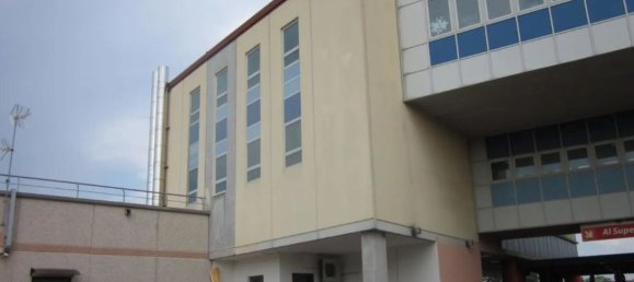 Gebäude in Abbiategrasso, Italy 2600m², Nr. 188085 2