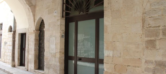 عقار تجاري في Barletta, Italy 170متر مربع رقم 165772 2