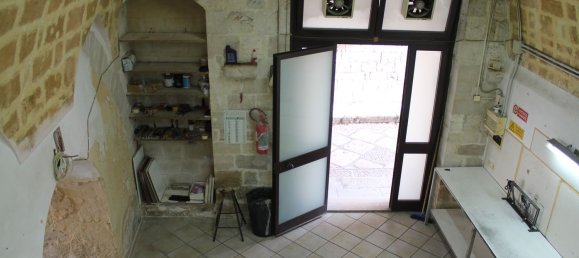 عقار تجاري في Barletta, Italy 170متر مربع رقم 165772 22