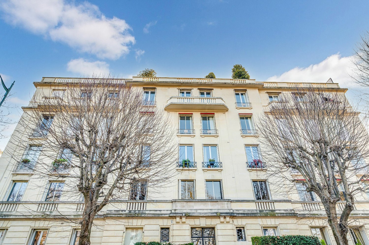 Studio in Paris, France No. 334680