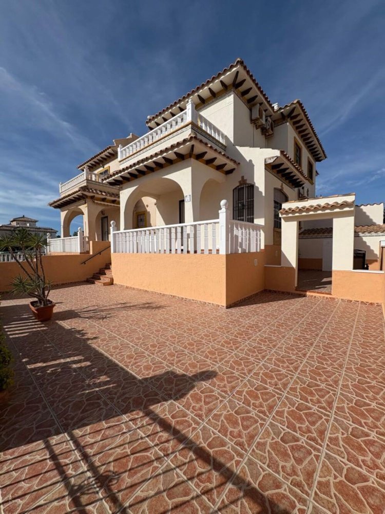 2 غرف نوم منزل في Alicante, Spain رقم 264329