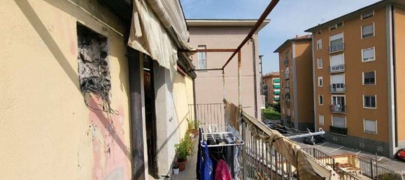 2 bedrooms Apartment in Milan, Italy No. 282645 10