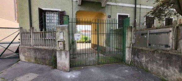 2 bedrooms Apartment in Milan, Italy No. 282645 3