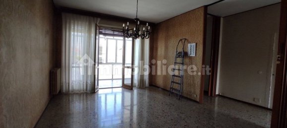 2 bedrooms Apartment in Novara, Italy No. 289206 10