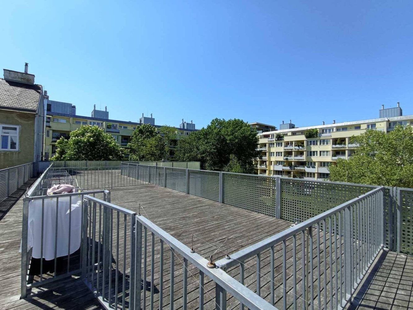 Квартира с 2 комнатами в Зиммеринг, Австрия № 225465