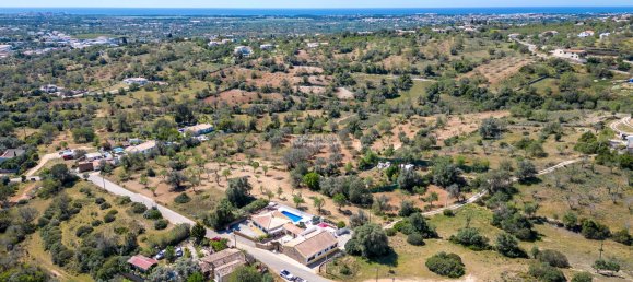 4 bedrooms Villa in Loule, Portugal No. 131014 11