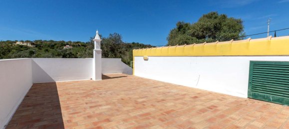 4 bedrooms Villa in Loule, Portugal No. 131014 3
