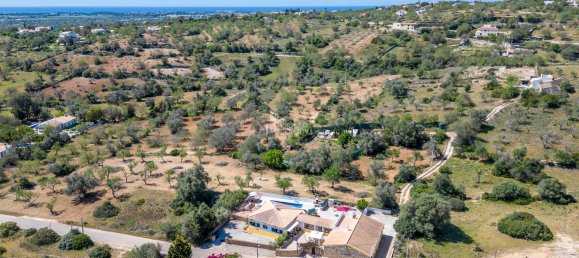 4 bedrooms Villa in Loule, Portugal No. 131014 9