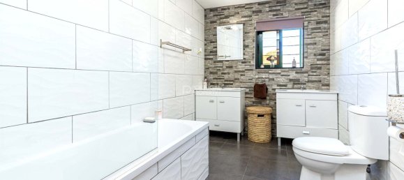 4 bedrooms Villa in Loule, Portugal No. 131014 29