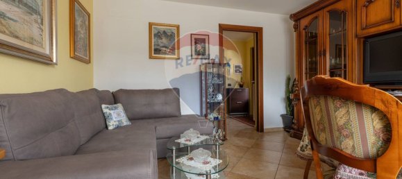 6 rooms House in Vanzaghello, Italy No. 54508 3