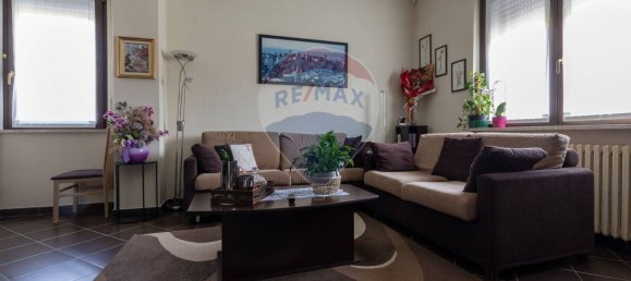 6 rooms House in Vanzaghello, Italy No. 54508 23