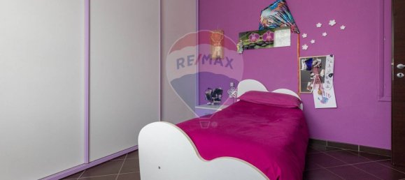 6 rooms House in Vanzaghello, Italy No. 54508 33