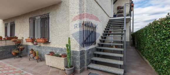 6 rooms House in Vanzaghello, Italy No. 54508 42