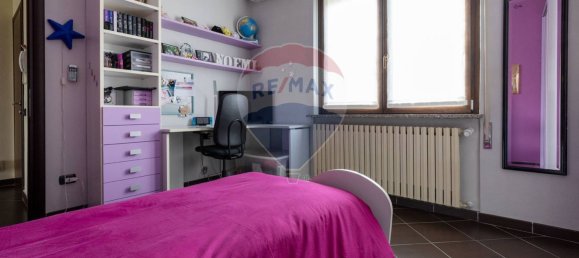 6 rooms House in Vanzaghello, Italy No. 54508 34