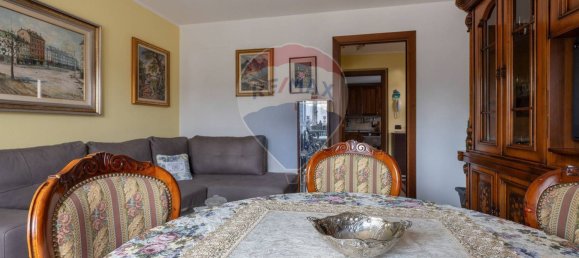 6 rooms House in Vanzaghello, Italy No. 54508 5