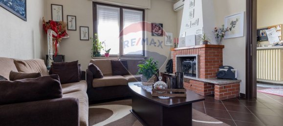 6 rooms House in Vanzaghello, Italy No. 54508 24