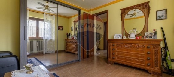 6 rooms House in Vanzaghello, Italy No. 54508 16