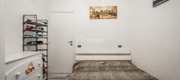 4-salle Appartement à Maranello, Italy No. 2123 27
