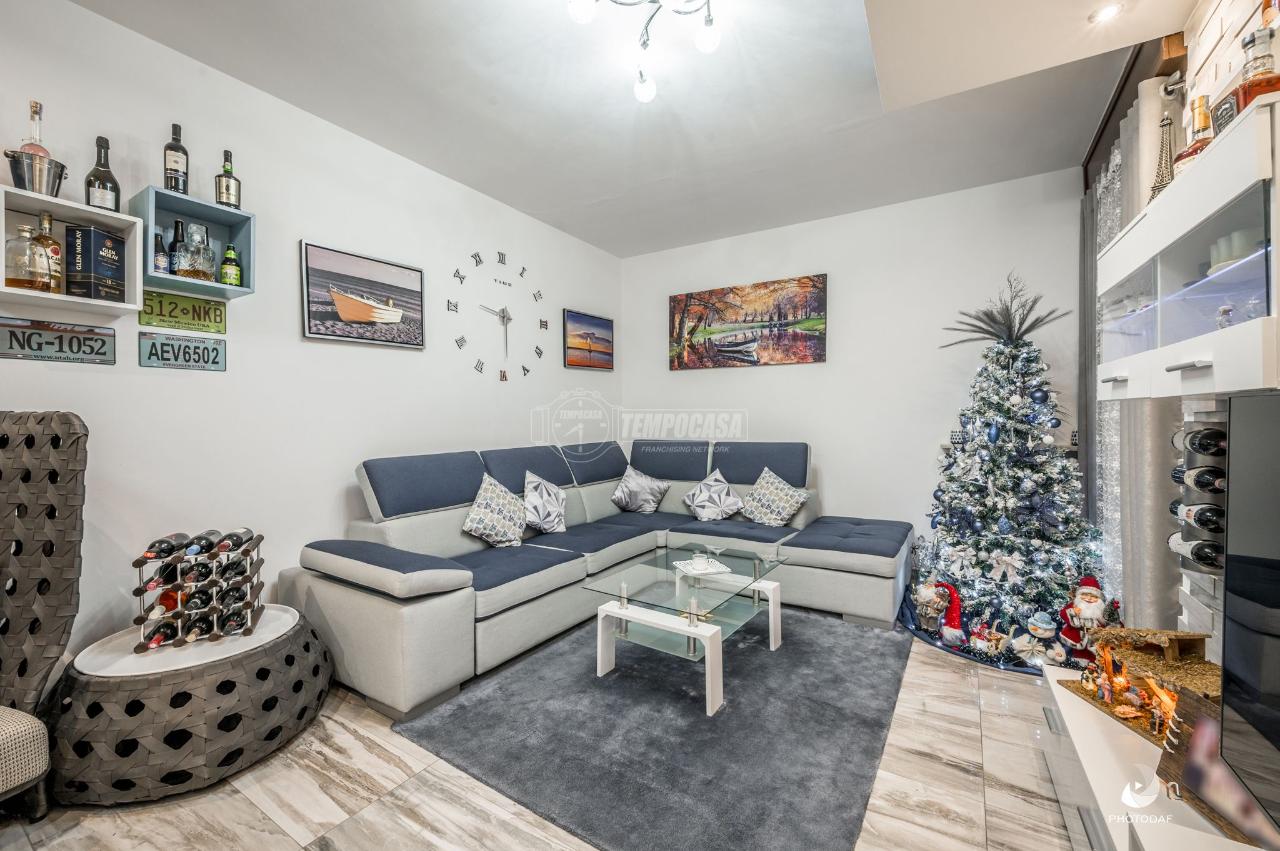 4-salle Appartement à Maranello, Italy No. 2123