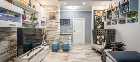 4-salle Appartement à Maranello, Italy No. 2123 3