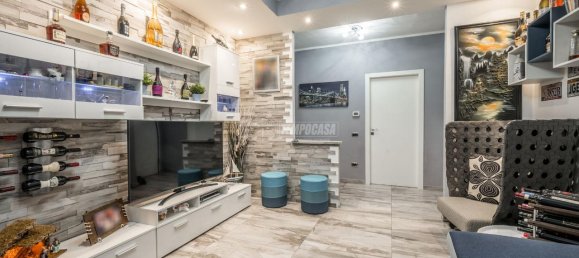 4-salle Appartement à Maranello, Italy No. 2123 6