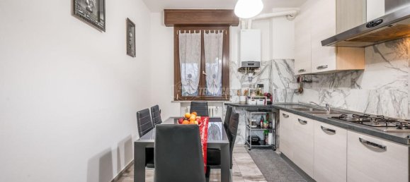 4-salle Appartement à Maranello, Italy No. 2123 13