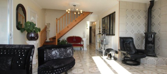 Casa de 5 dormitorios en Pellevoisin, France No. 81122 3