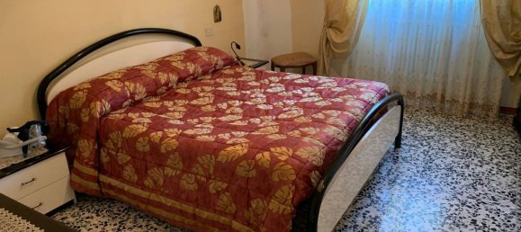5 rooms Apartment in Reggio Emilia, Italy No. 138292 4