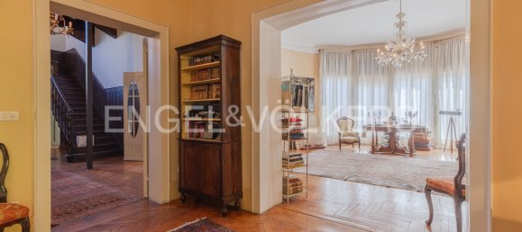 4 bedrooms Villa in Venice, Italy No. 132092 9