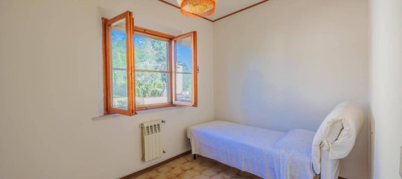 4 bedrooms Villa in Montaione, Italy No. 125090 35