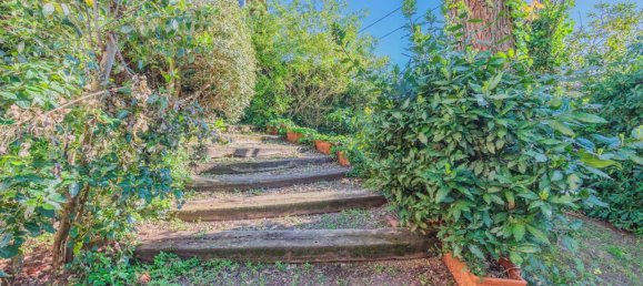 4 bedrooms Villa in Montaione, Italy No. 125090 12