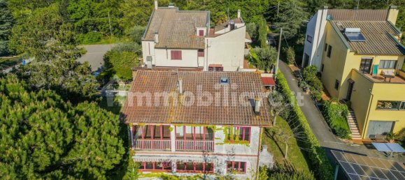 4 bedrooms Villa in Montaione, Italy No. 125090 14