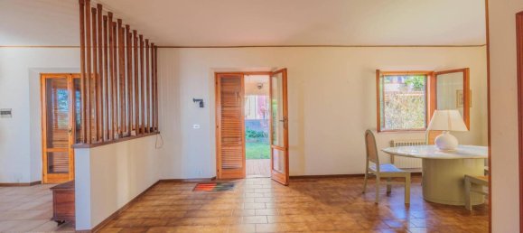 4 bedrooms Villa in Montaione, Italy No. 125090 20