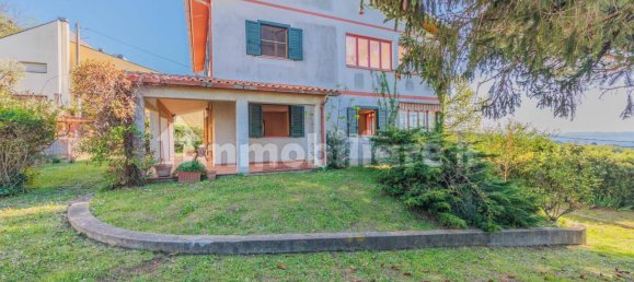 4 bedrooms Villa in Montaione, Italy No. 125090 7