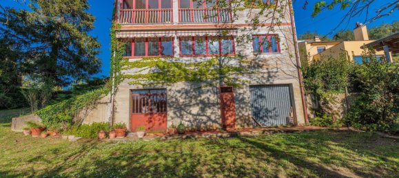 4 bedrooms Villa in Montaione, Italy No. 125090 9