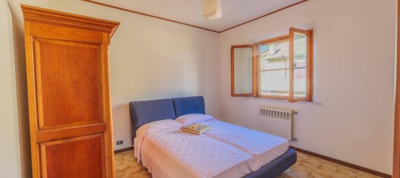 4 bedrooms Villa in Montaione, Italy No. 125090 33