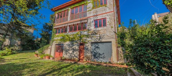 4 bedrooms Villa in Montaione, Italy No. 125090 10