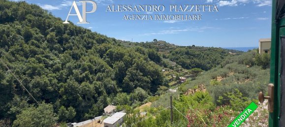 4 bedrooms House in Lavagna, Italy No. 352328 3