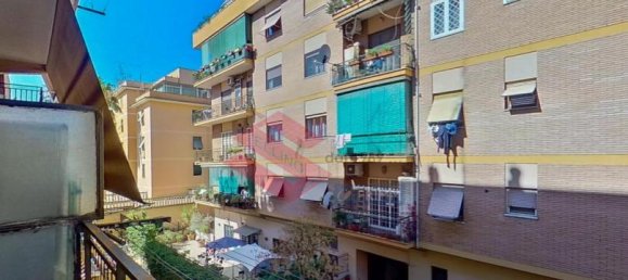 2 bedrooms Apartment in Rome, Italy No. 318250 8