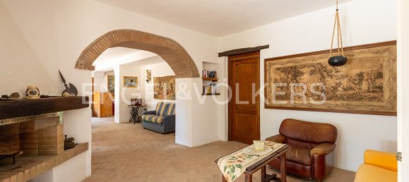 5 bedrooms Villa in Manciano, Italy No. 68722 3
