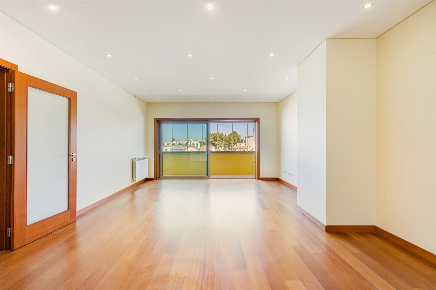 3 bedrooms Apartment in Matosinhos, Portugal No. 137886